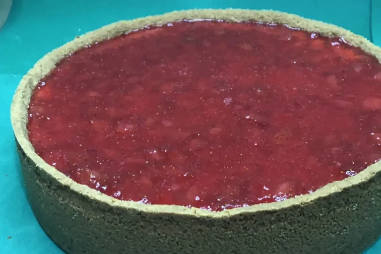 Cheesecake com Geleia de Morango - Hess Confeitaria em Blumenau SC