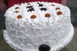 Bolo de Ameixa com Doce de Leite - Hess Confeitaria em Blumenau